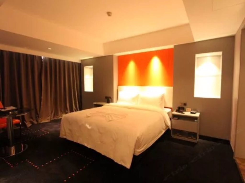 Aishang Hotel (Lecong Furniture Mall, Foshan)