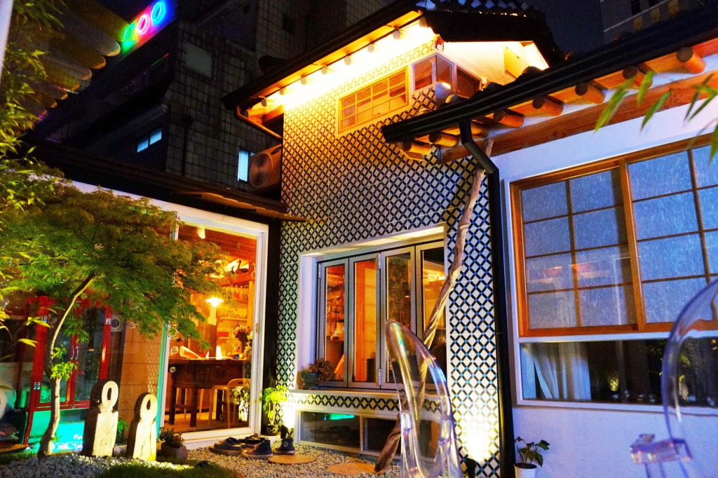 Hanok Hanok Boutique stay Hotel Seoul - 2min from Gyeongbokgung Palace station