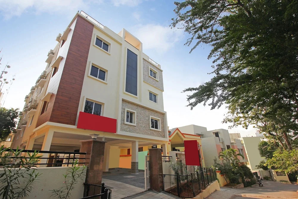 OYO 14348 Flagship Apollo Hospital