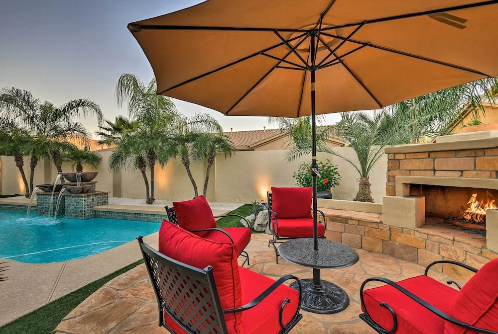 Heated Pool + Putting Green: Luxe Gilbert Home