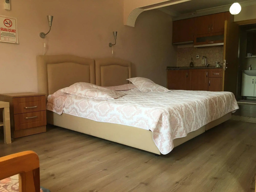 Natureland Efes Pension