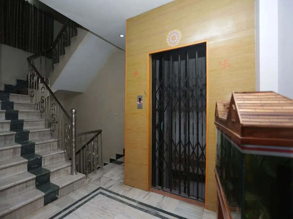 OYO 12914 Hotel Jagdish