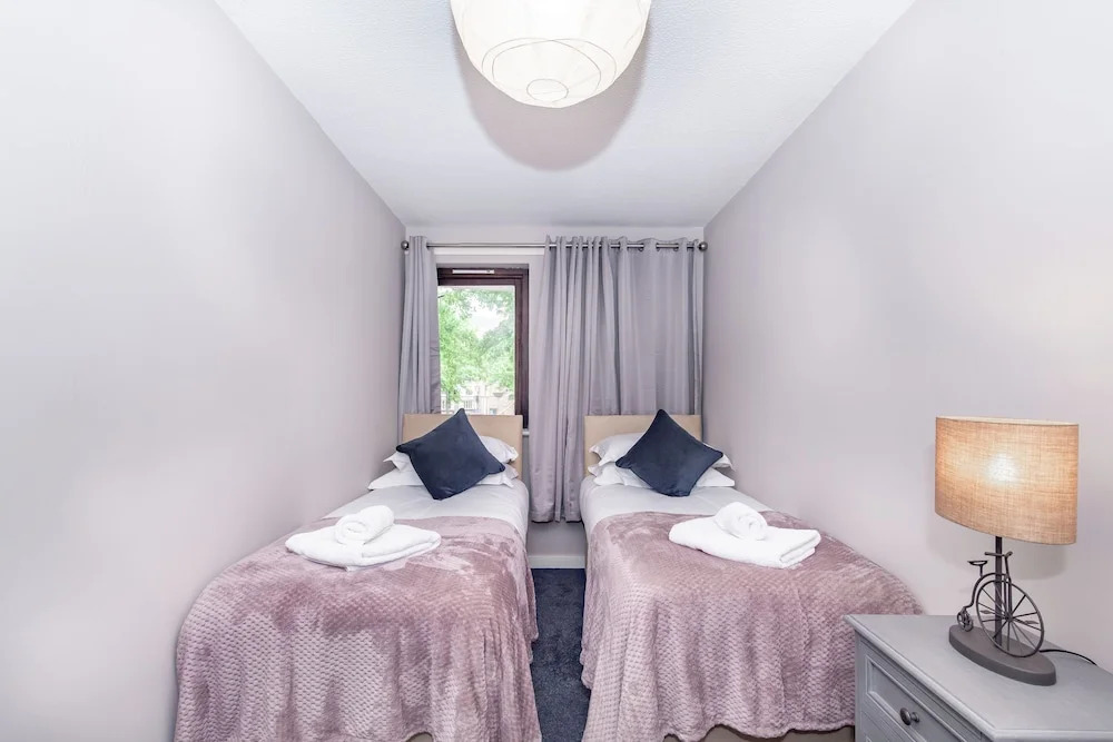 Gloucester Green Suite