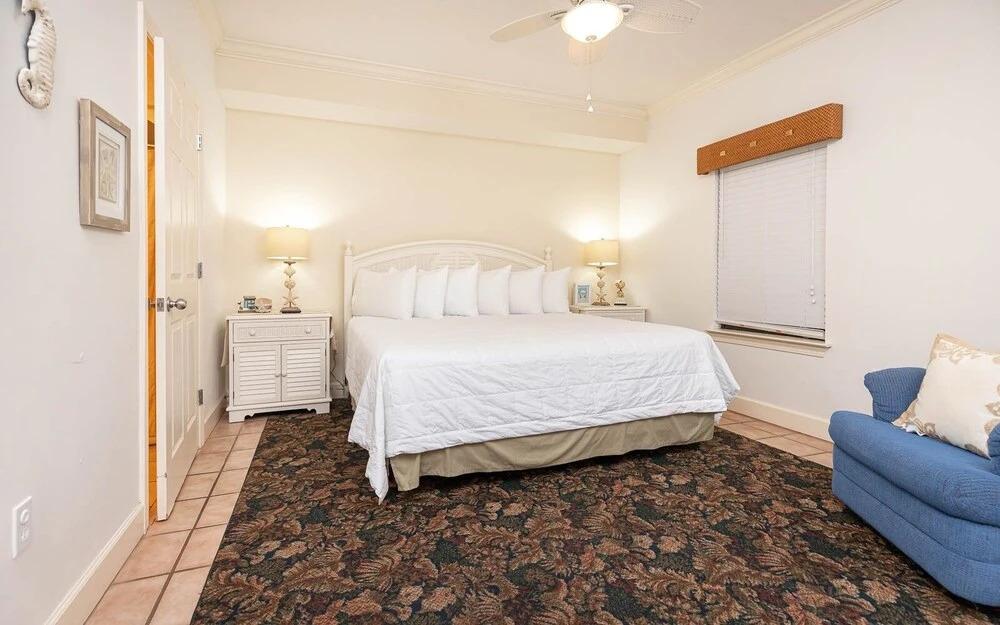 Phoenix On The Bay 1422 3 Bedroom Condo