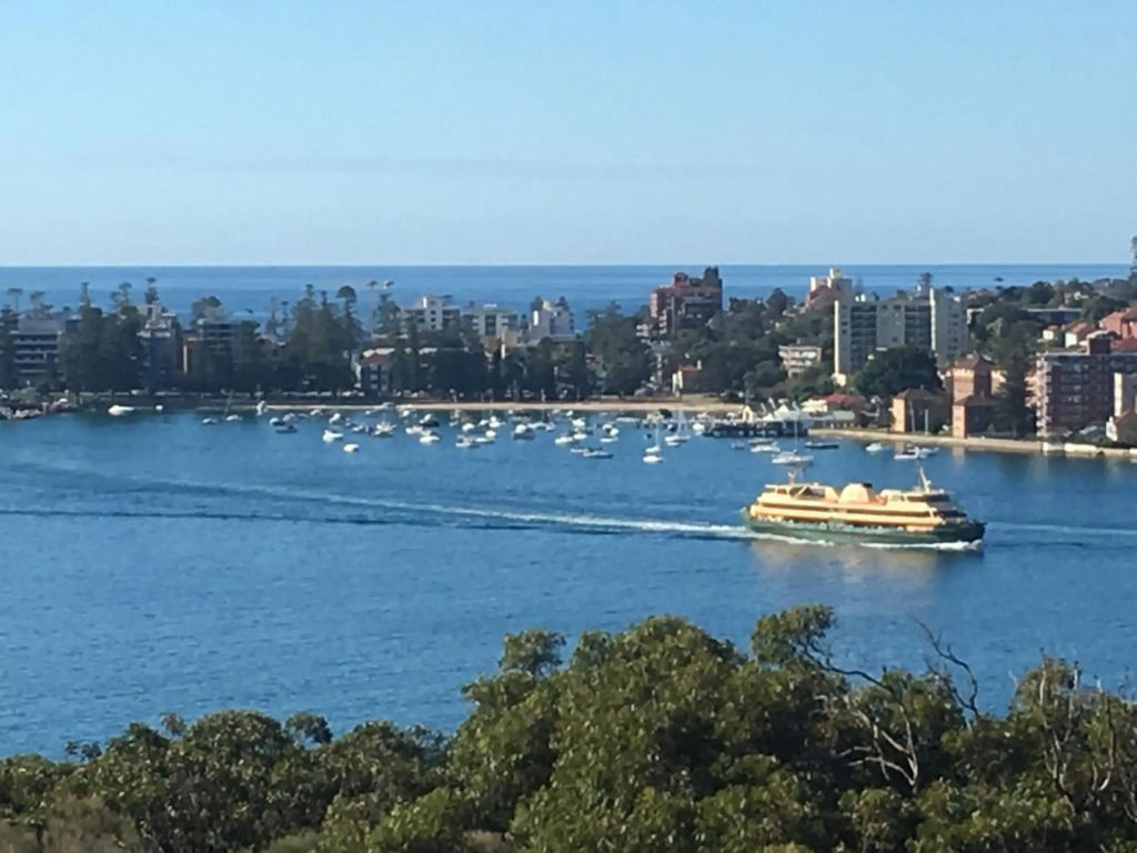 Manly Family-Friendly Getaway- stroll to beach, cafes, parks