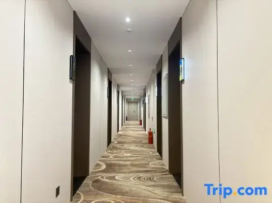 Home Inn Ruibai·Cloud Hotel (Huludao Central Hospital Branch)