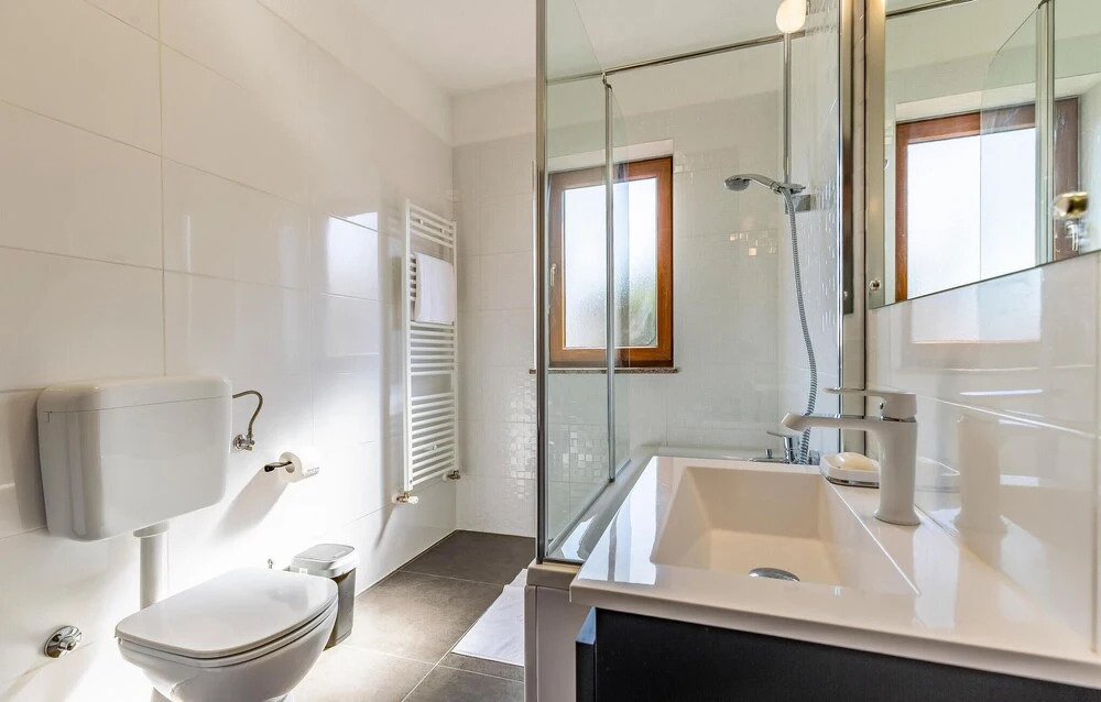 Awesome Apartment in Pula With Wifi and 5 Bedrooms