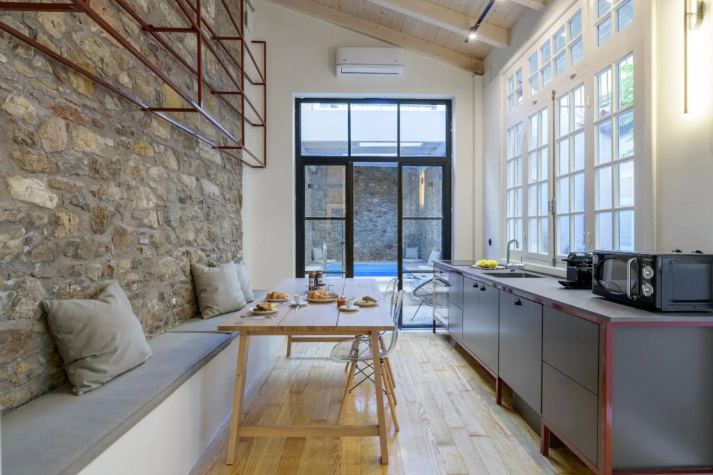 Incomparable Plakas Luxury Apt Private Pool