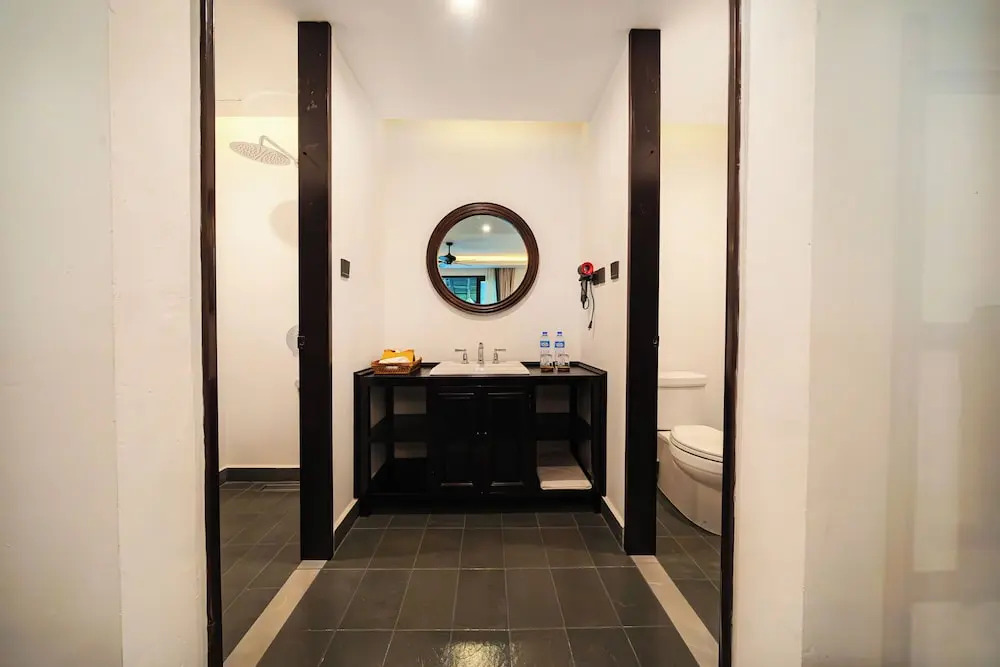 Manyo Hotel and Resort