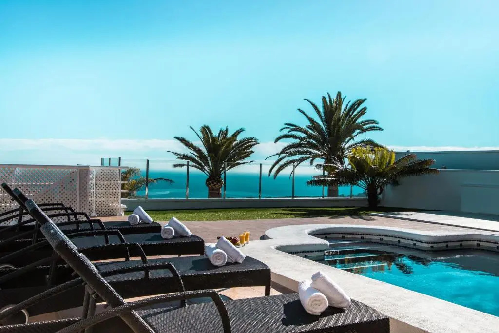 Abahana Villas Lou