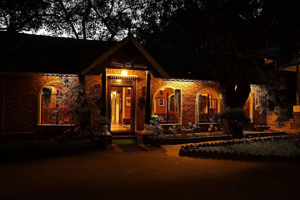 Hotel Ambadi