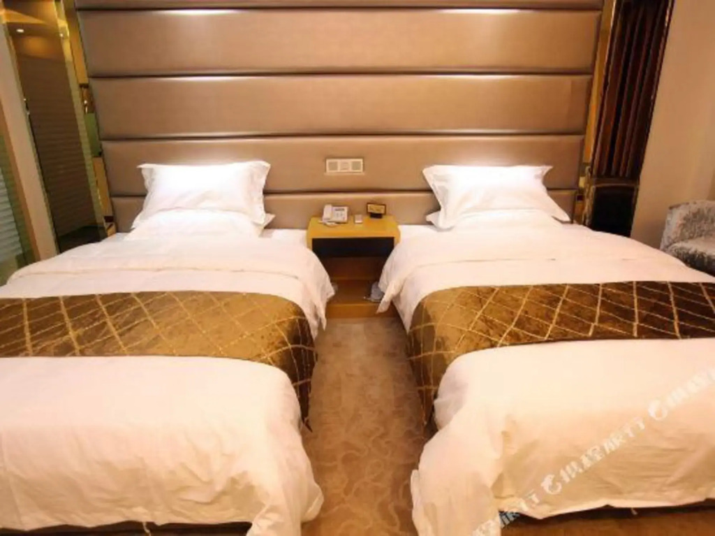 Xiangbin Holiday Hotel