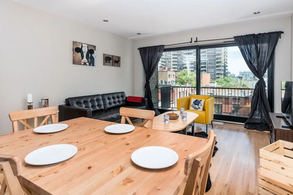 Central 3BR in Downtown MTL by Sonder