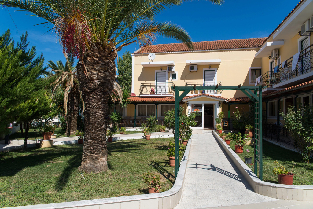 Perkes Hotel Complex