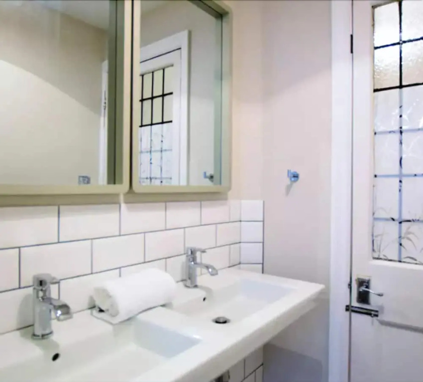 The Coach House - yourapartment