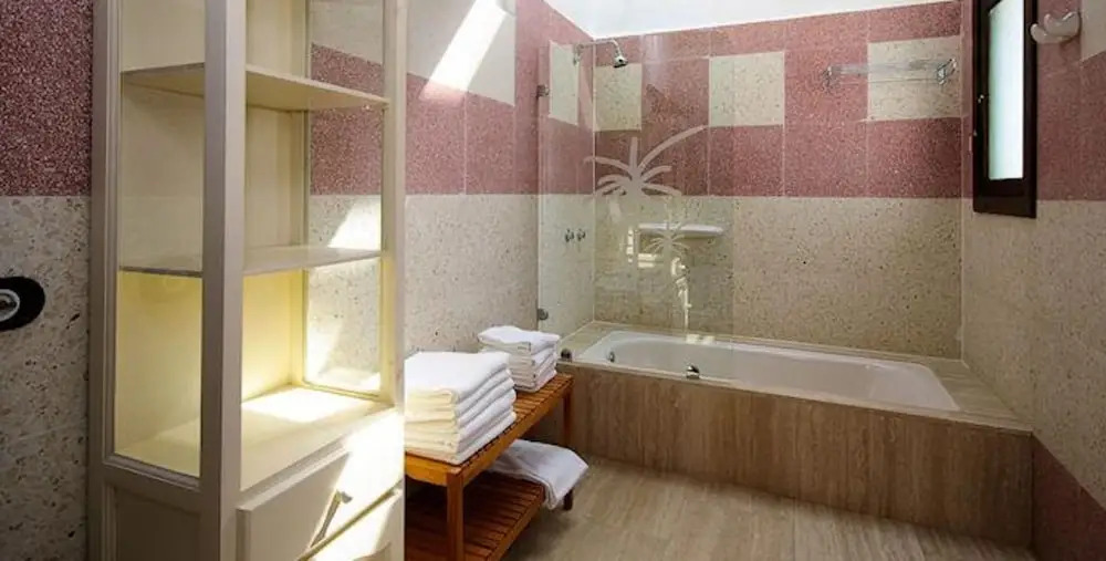 Villa - 3 Bedrooms with Pool - 103089
