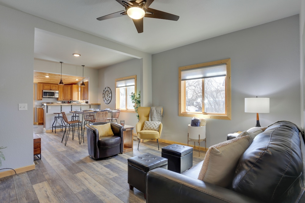 Cozy Spearfish Cottage < 1 Mi to Hiking Trail