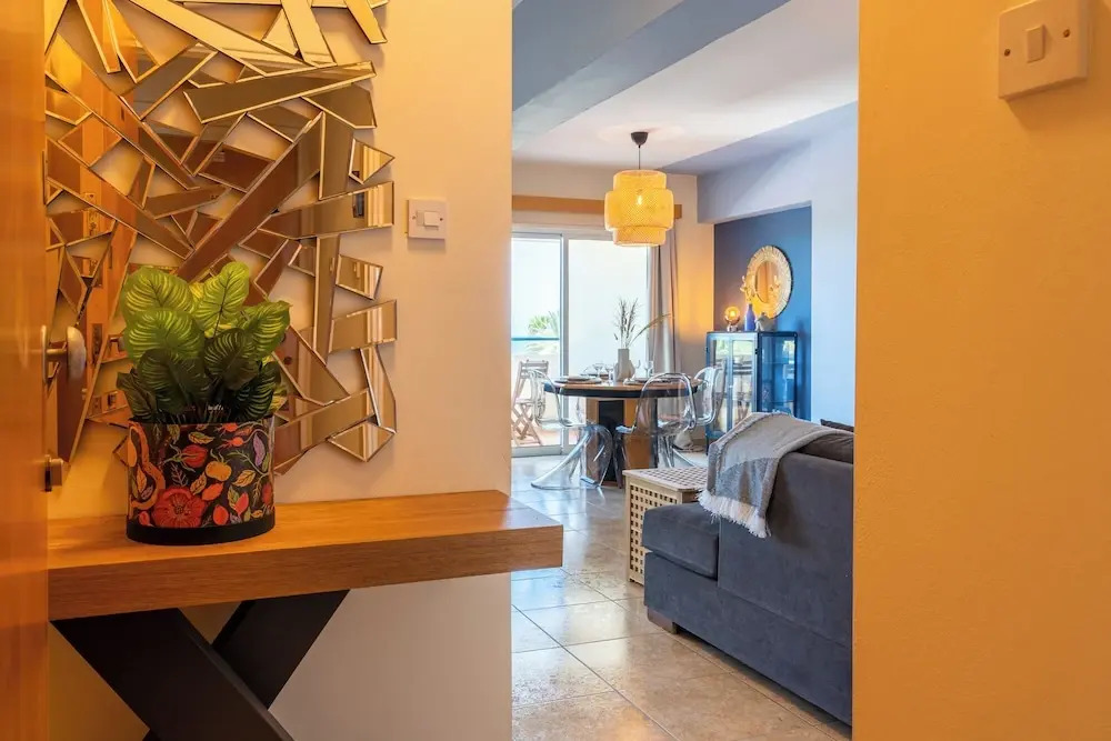 Bayview 2-BR Apartment in Larnaca