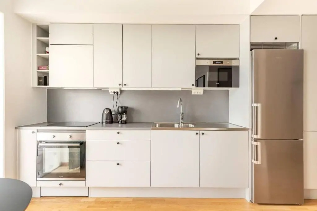 Luxury Business Studio Apartment - Garden View