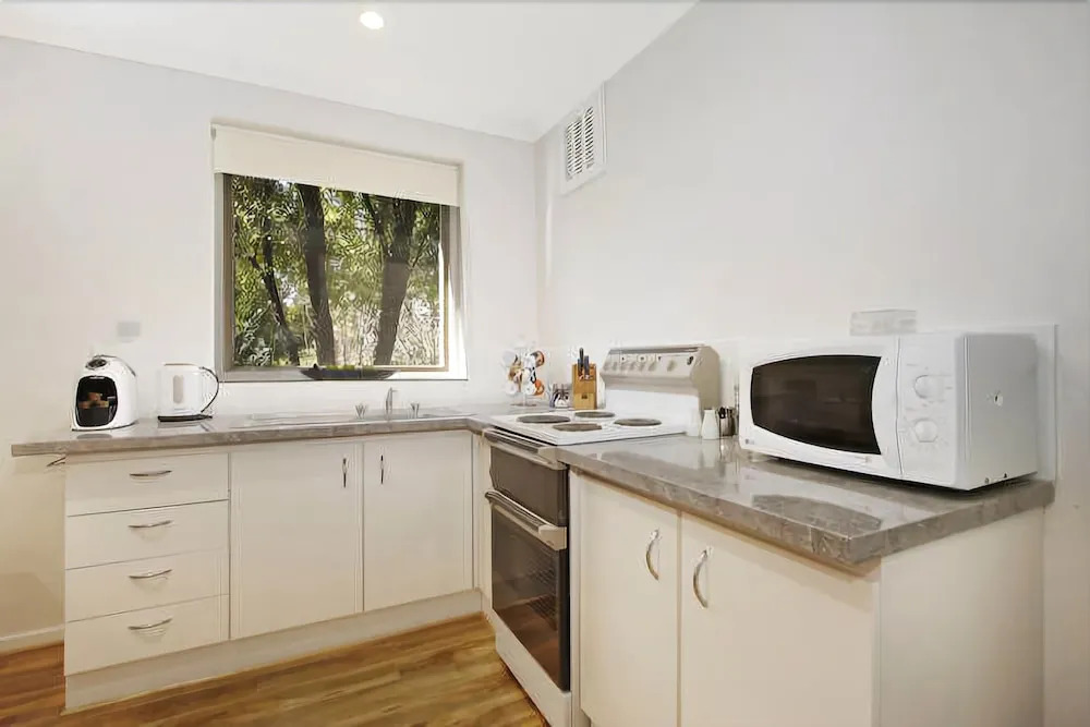 Cedar 6 - fully renovated apartment