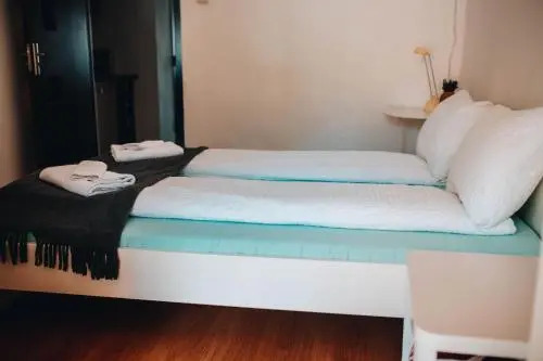 Paula Apartment & Rooms