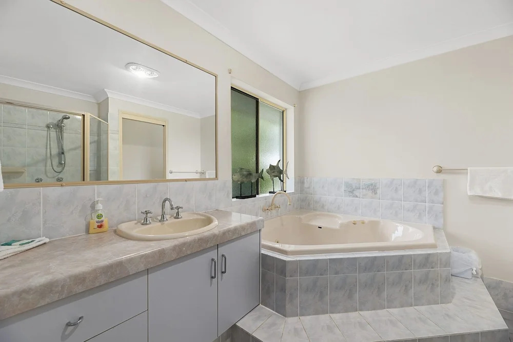 Fabulous Pet Friendly Family Home - 3 Carribean Court