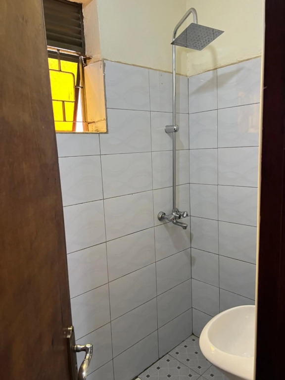 Lark suites -Bukoto