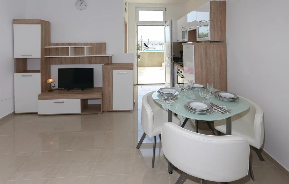 Nice Apartment in Solin With Wifi and Outdoor Swimming Pool