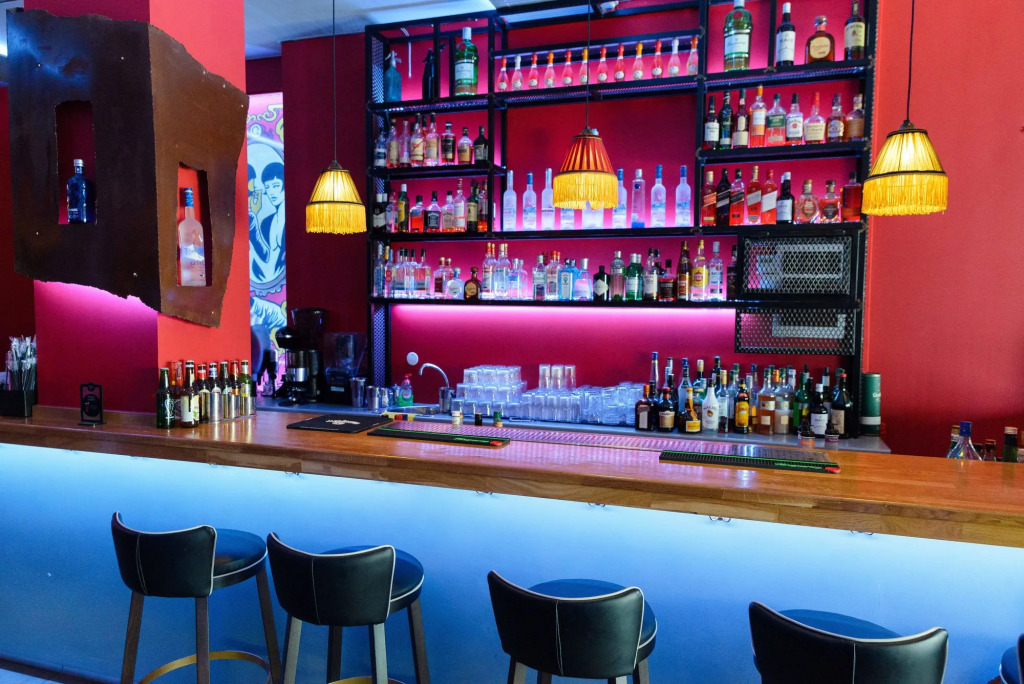 LUX Hotel 5 mins walk from port of Piraeus and metro station