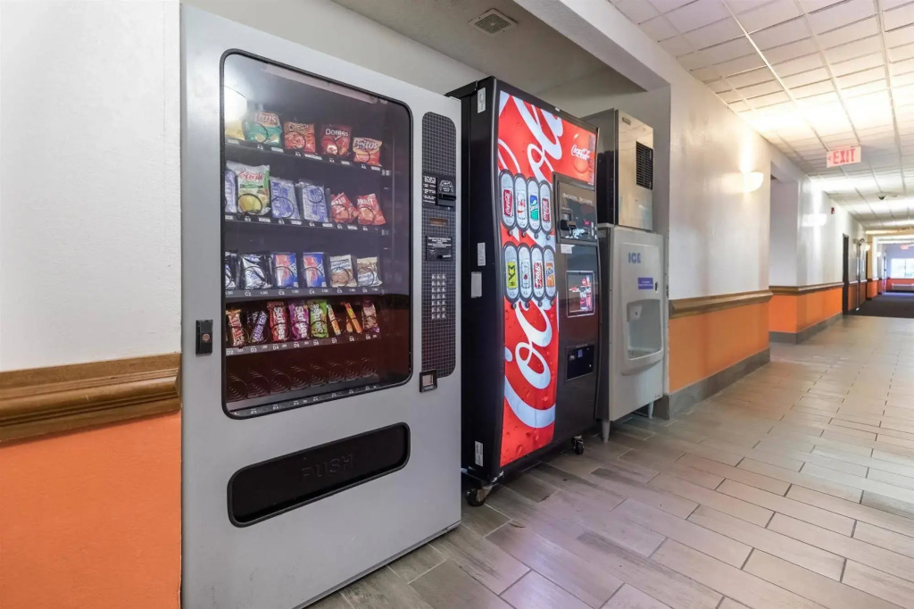 Motel 6-Indianapolis, IN - Southport