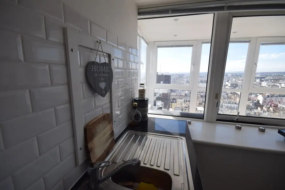 Isabella Penthouse 15th Floor, Seafront