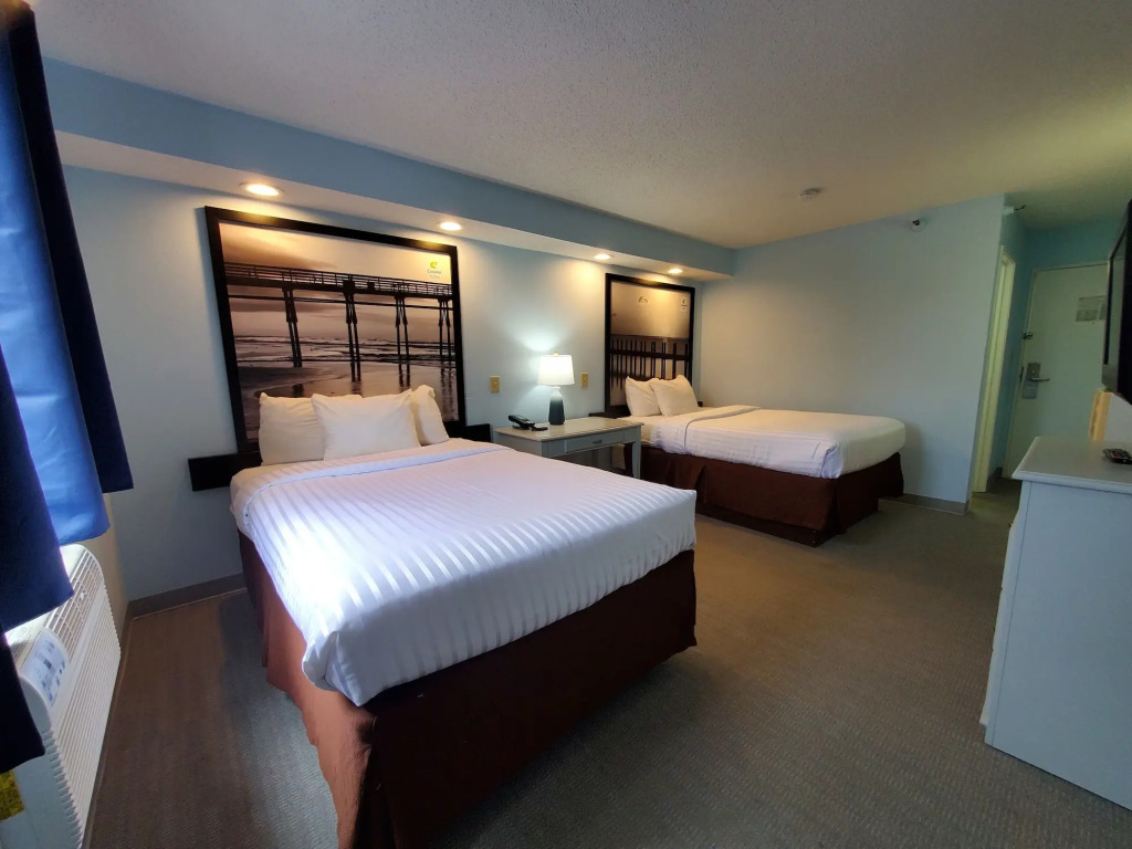 Coastal Inn & Suites