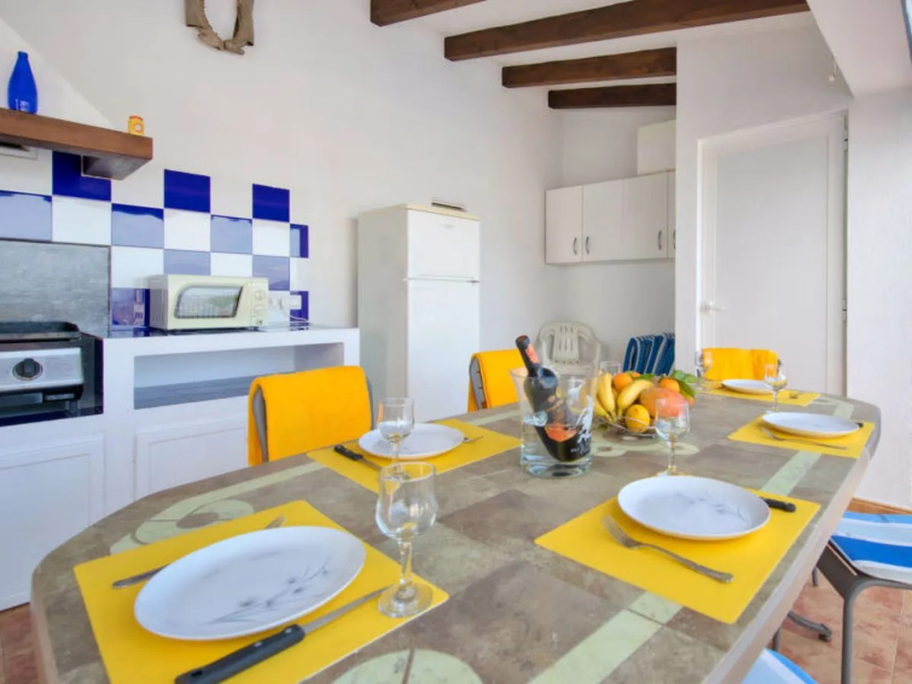 House Isabel Falcone