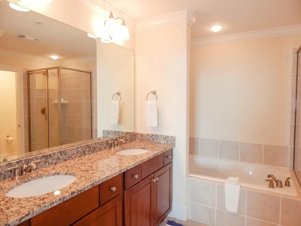 314 Holiday Isle 314 3 Bedrooms 2 Bathrooms Condo