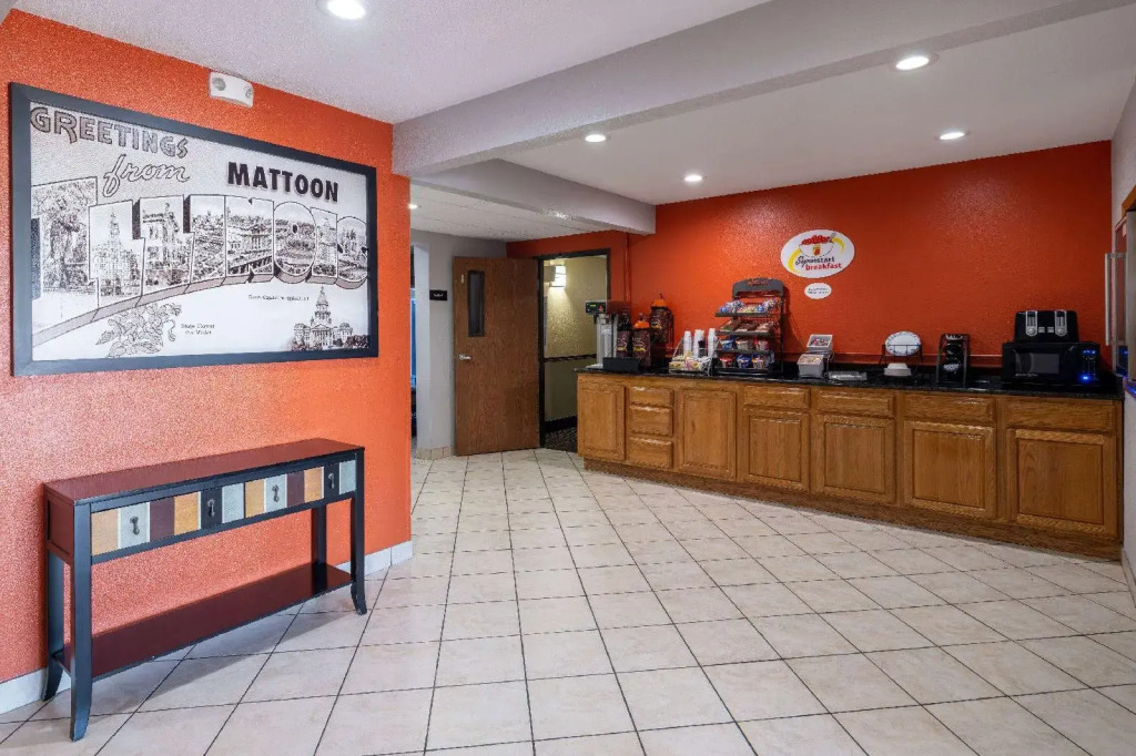 Super 8 by Wyndham Mattoon