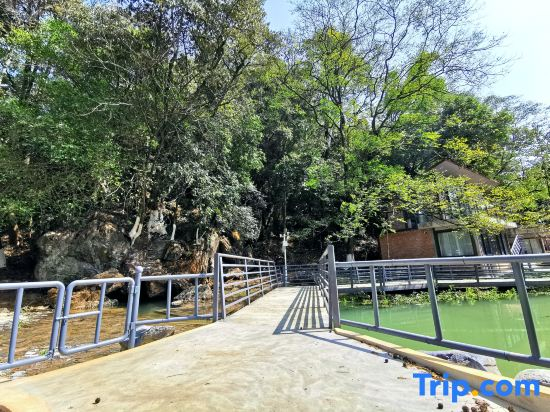 Yingxi Fenglin Corridor qiangu Yunshe Hot Spring Resort