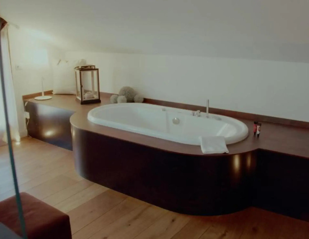 Montana Lodge & Spa, by R Collection Hotels
