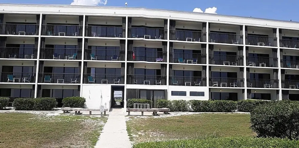 Surf Suites