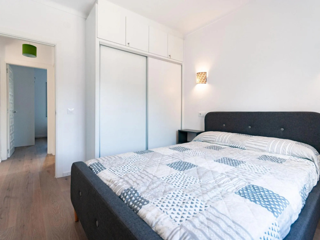 Lovely Holiday Home in l'Escala with Fenced Garden