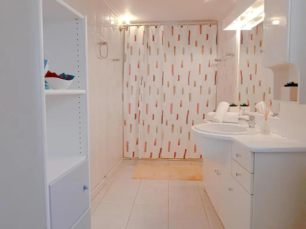 Kalliopi's apartment