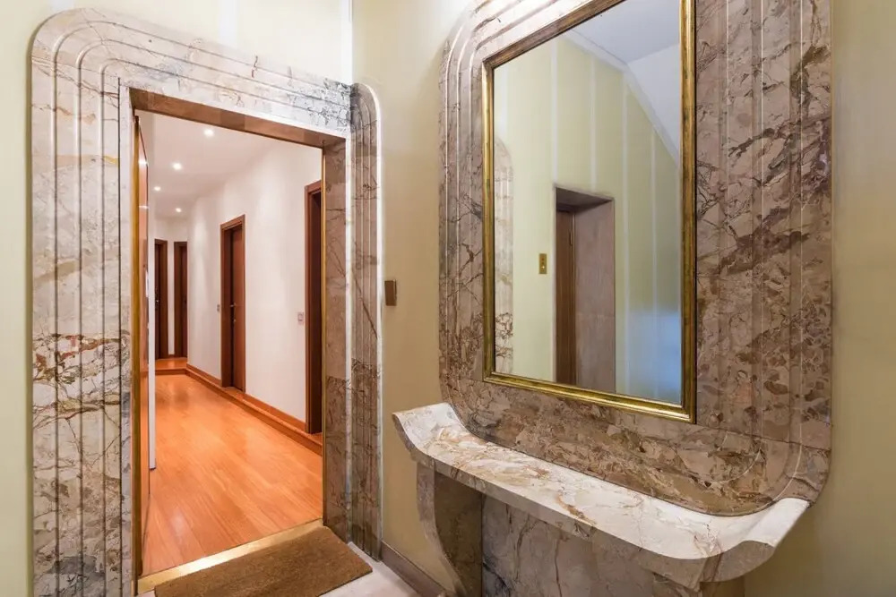 Central Station Apartment