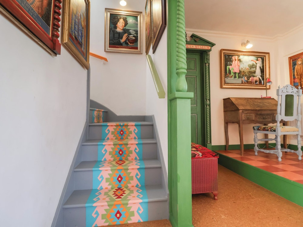 The Orchard Close Art House