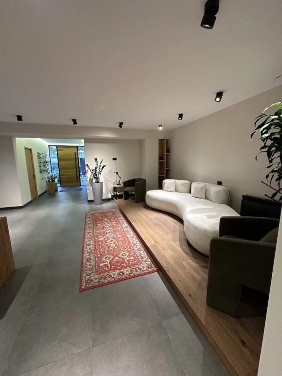 Mist Hotel