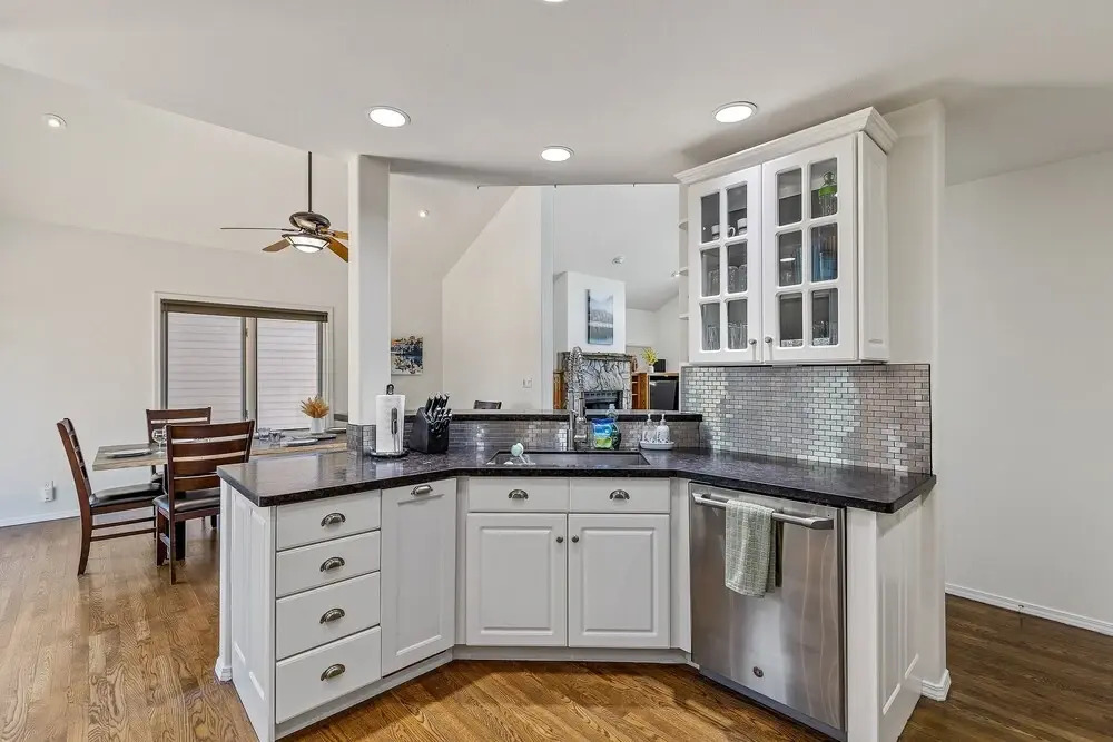 Sinagua Heights Flagstaff 4 Bedroom Home by RedAwning