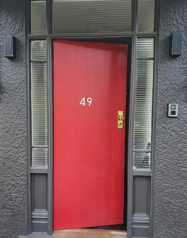 Roslyn Business Studio - 2 bedroom