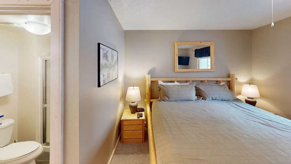 B104 Snowdance Condos 2 Bedroom Condo by RedAwning