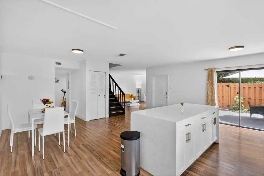 Spacious 2BR Pool Patio Escape Mins to Beach
