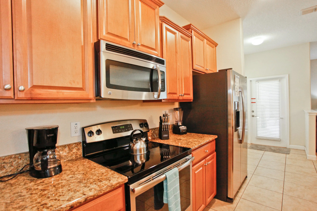 5BR Townhome close drive to Disney , Kissimmee, US