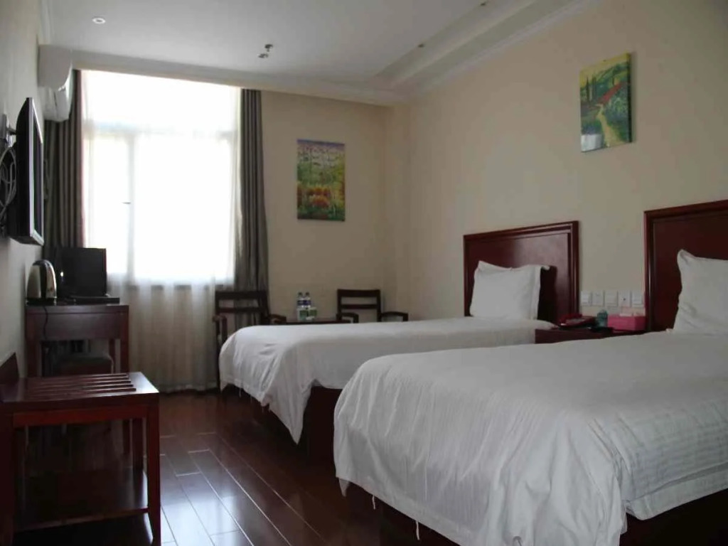 GreenTree Inn Hebei Zhangjiakou Zhangbei Zhongdu Grassland Business Hotel