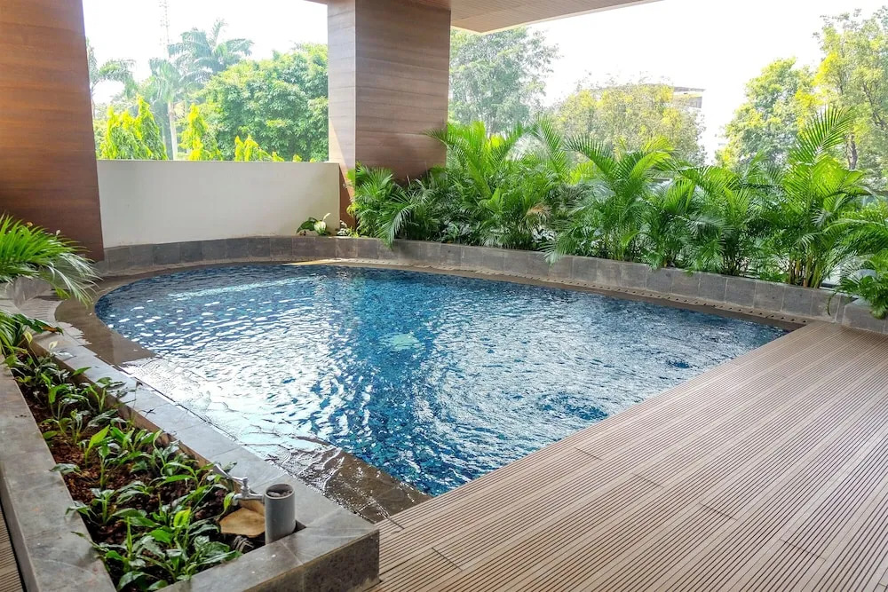Luxurious Studio at Capitol Suites Apartment